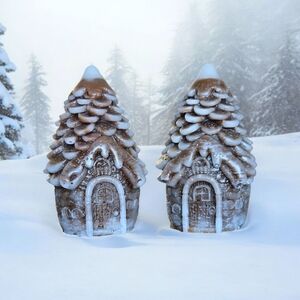 Charming Pinecone House Holiday Candle Scented Vanilla Buttercream Handmade